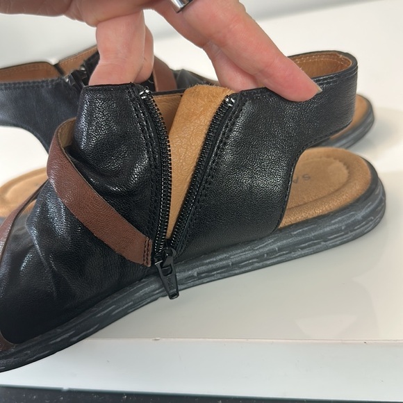 Salvia Edy Full Grain Sheepskin Sandal Size 39/9 - Picture 11 of 15